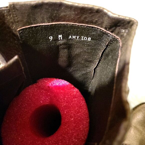 NIB DONALD J  PLINER boots size9 pewter Note these are very slim in the ankle - Picture 4 of 11